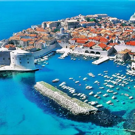 Comfort Lucy Daire Dubrovnik