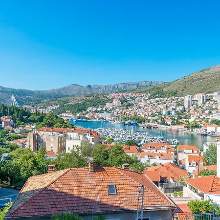 アパート Comfort Lucy ドゥブロブニク