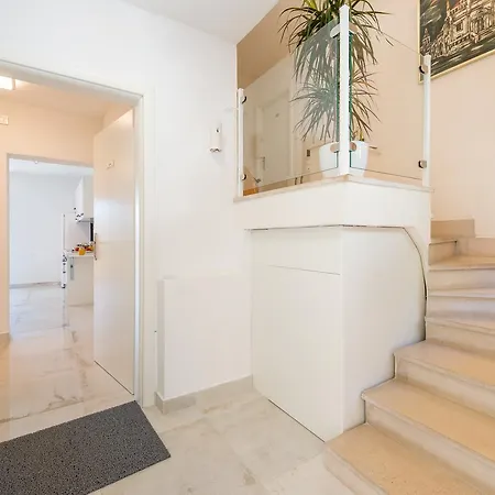 Apartament Comfort Lucy *