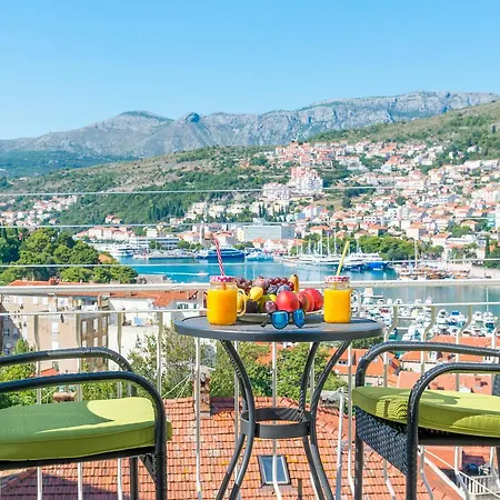 Comfort Lucy Dubrownik